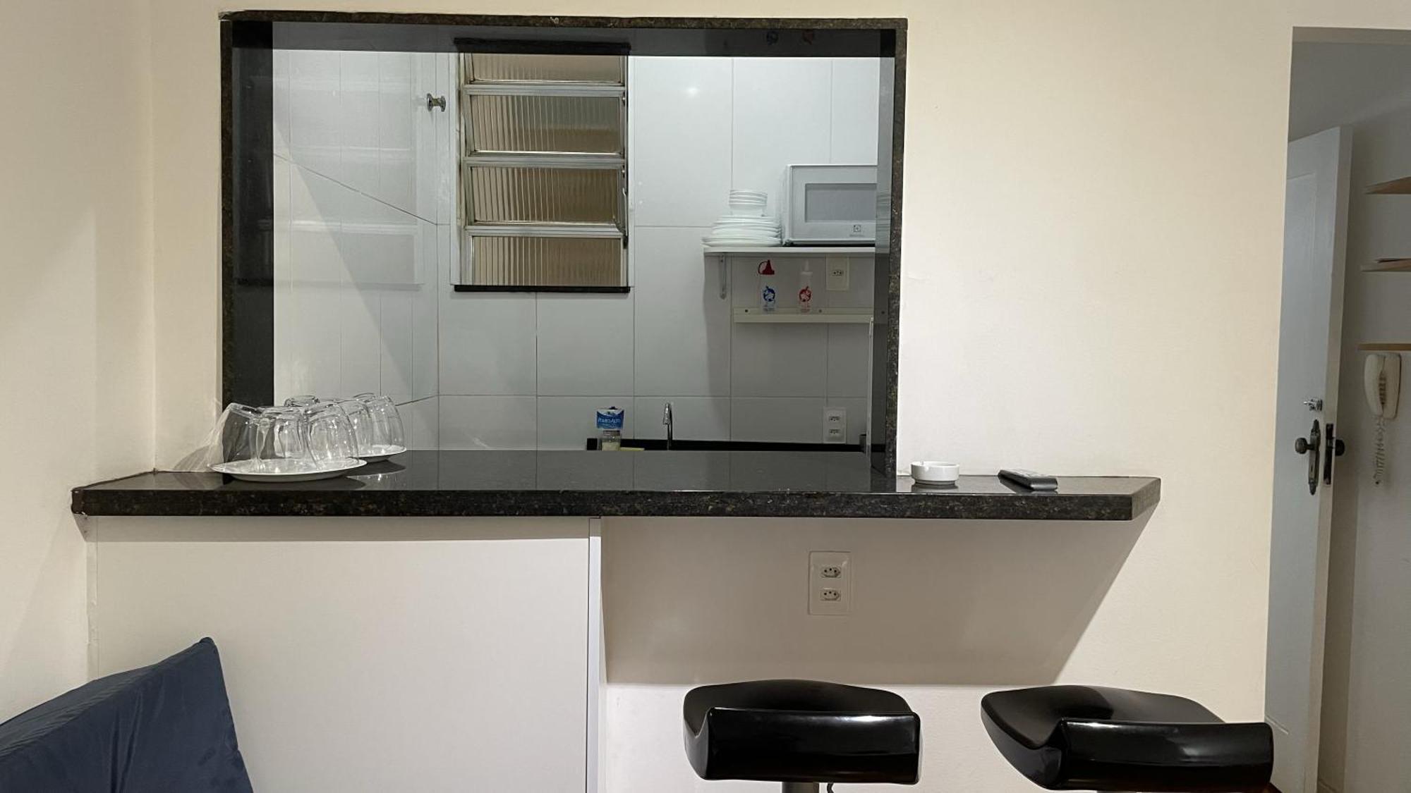 1 Block From Copacabana Beach, Whole Apt, Posto 4 ริโอเดจาเนโร ภายนอก รูปภาพ